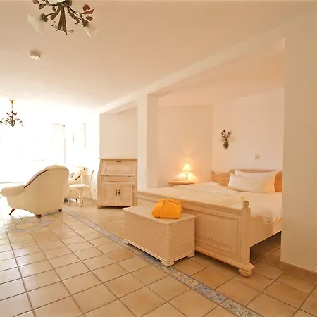 Panorama Seeresort & 4* Warnitz