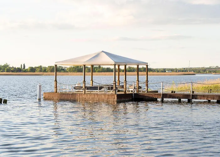 فندق Panorama Seeresort & Warnitz