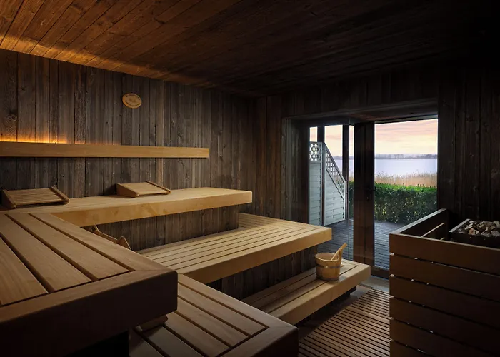 Panorama Seeresort & 4* Warnitz