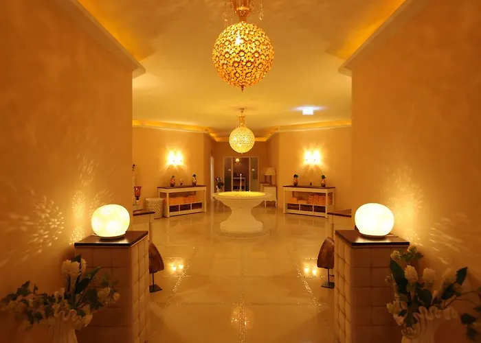 فندق Panorama Seeresort & Warnitz