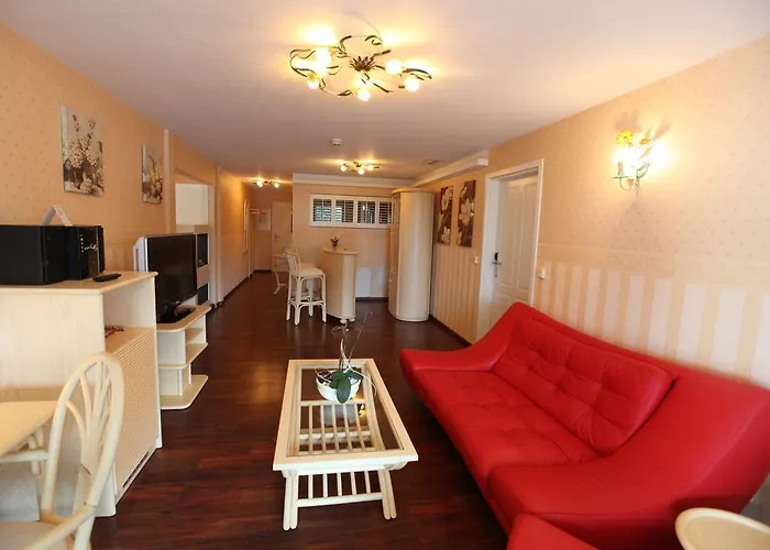 فندق Panorama Seeresort & Warnitz