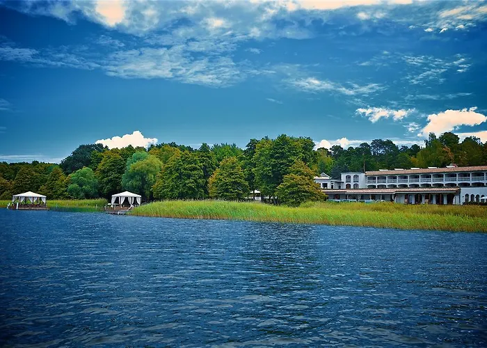 فندق Panorama Seeresort & Warnitz