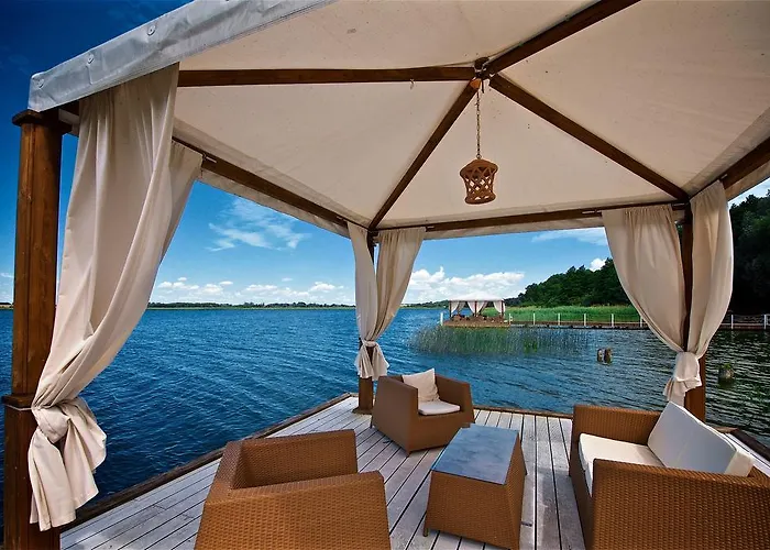 فندق Panorama Seeresort & Warnitz